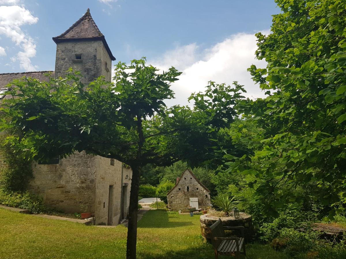Bed and Breakfast Le Moulin De Jules Et Akasha Murat Zewnętrze zdjęcie