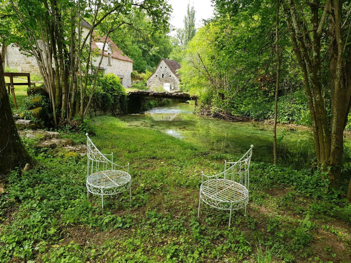 Bed and Breakfast Le Moulin De Jules Et Akasha Murat Zewnętrze zdjęcie