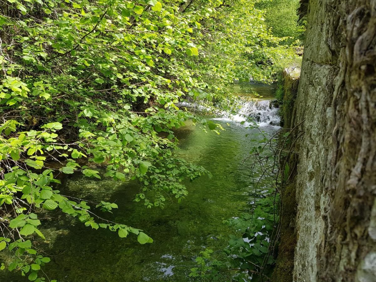 Bed and Breakfast Le Moulin De Jules Et Akasha Murat Zewnętrze zdjęcie
